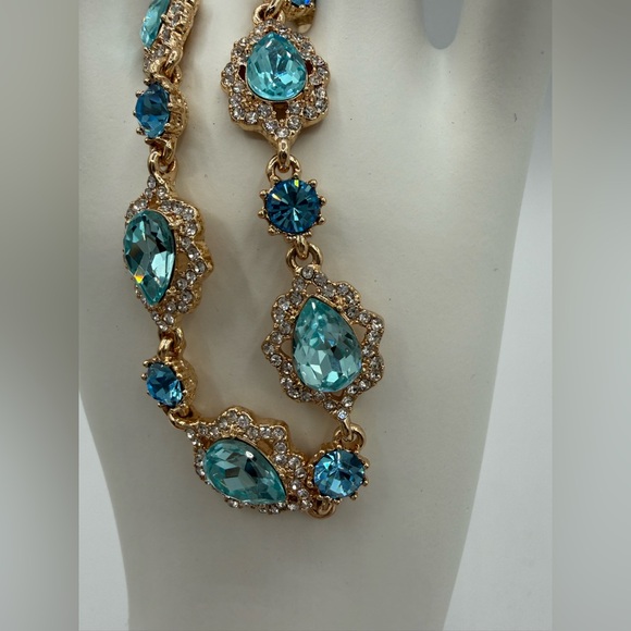 Marchesa Luxury Gold-Tone Bracelet with Aqua & Sapphire Blue Crystals - Picture 16 of 16
